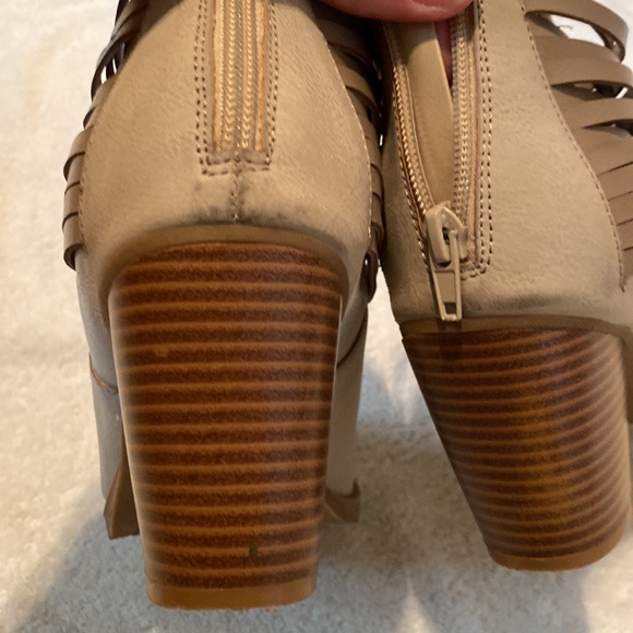 Rampage 9.5 boots. - Picture 8 of 8